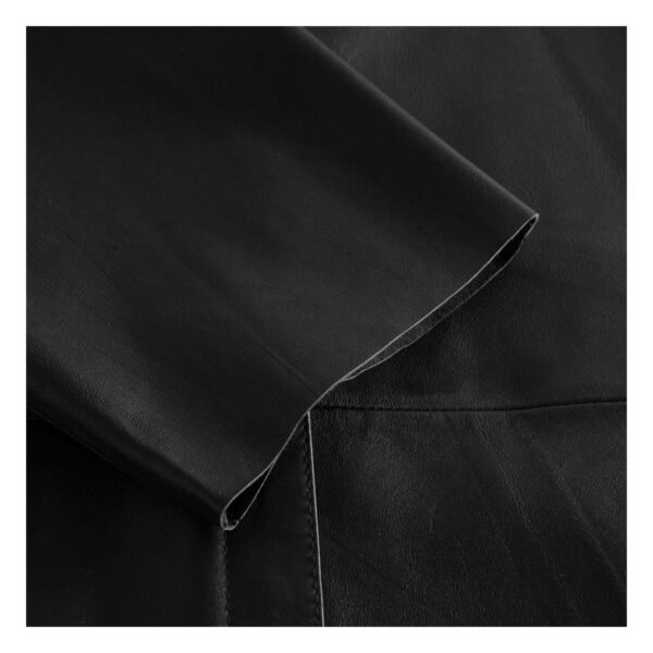 Close-up view of arm of Tenna Loose Fitting Women’s Leather Shirt Nero Black